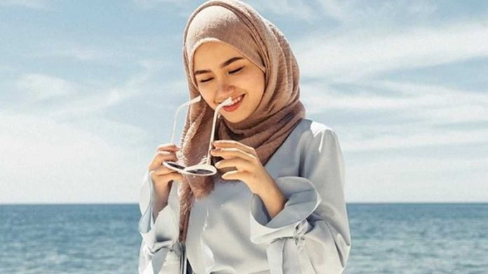 Baju Pantai Wanita Hijab
