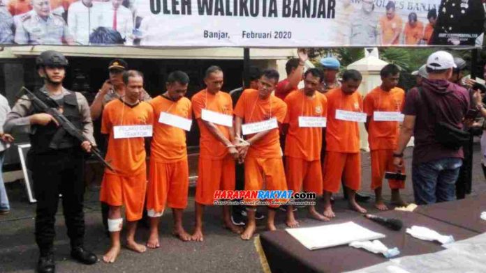 Penyidik Satuan Reserse Kriminal Polresta Banjar, Polda Jabar, membongkar sindikat pencurian traktor yang baru-baru ini kerap beraksi di wilayah Kota Banjar.