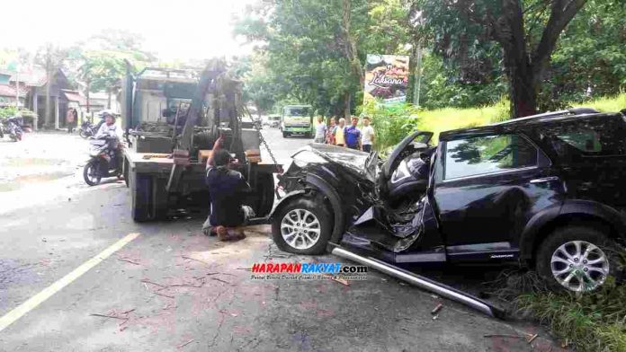 Kecelakaan tunggal yang terjadi di Jalan Siliwangi, tepatnya di depan SPBU Cibentang, Desa Mekarharja, Kota Banjar.