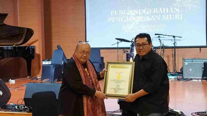 Pecahkan Rekor, SMSI Raih Penghargaan MURI