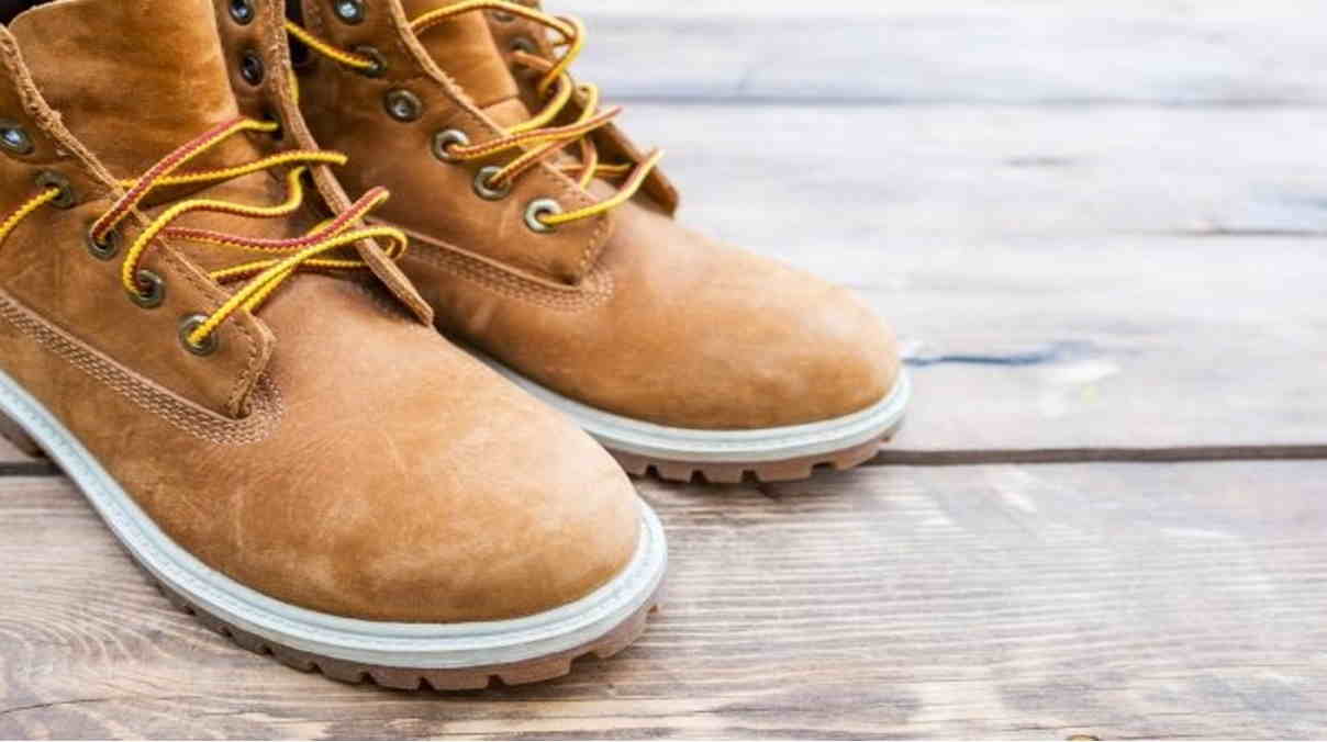 Tips Memilih Sepatu  Boots Wanita untuk  Berbagai Acara 