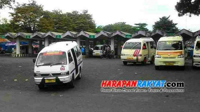 Akibat Virus Corona, Sopir Angkot di Ciamis Keluhkan Sepi Penumpang