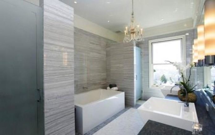 Desain Kamar Mandi Minimalis Terlihat Luas