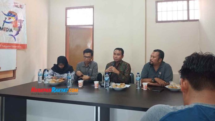 Peran Media Massa