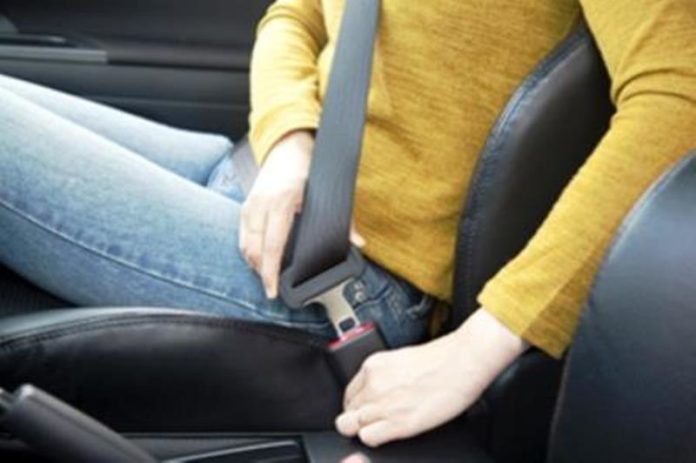Pakai Seatbelt yang Benar saat Naik Mobil