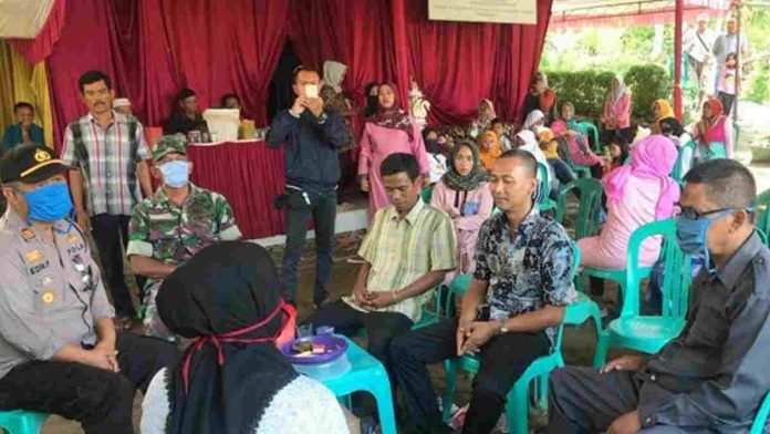 Polsek Padaherang Pangandaran Gandeng Puskesmas Sosialisasi Pencegahan Covid-19