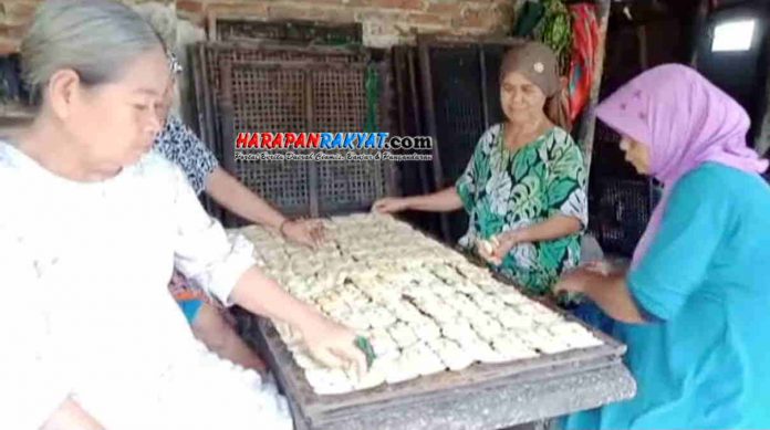 proses pembuatan oleh-oleh salegor pangandaran