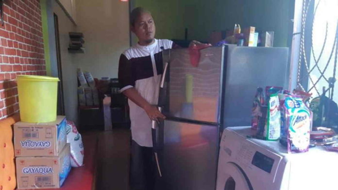Bantu Masyarakat yang Kesulitan Ekonomi Akibat Corona, Warga Ciamis Lelang Perabot Rumah Tangga