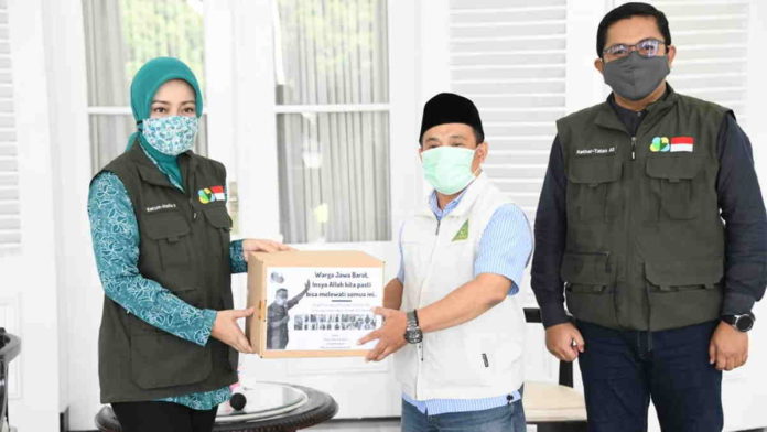 Guru Ngaji dan Pemuka Agama Dapat Bantuan Dari Jabar Bergerak