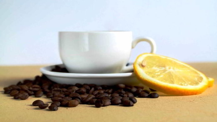 Manfaat minum kopi lemon sangat baik untuk kesehatan. Photo: Ilustrasi.