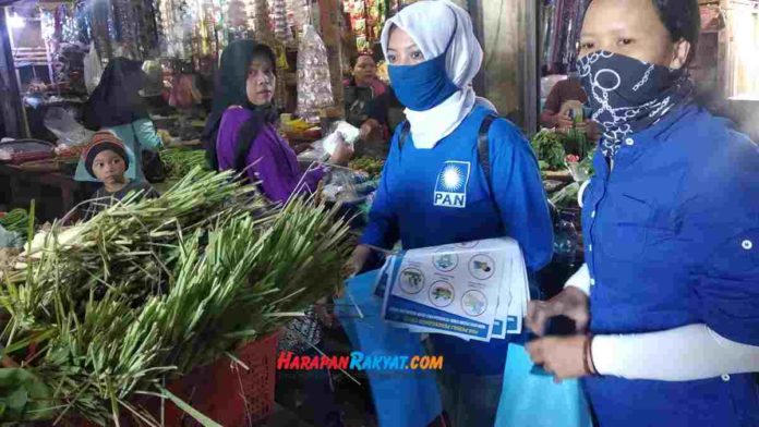 PAN Bagikan masker