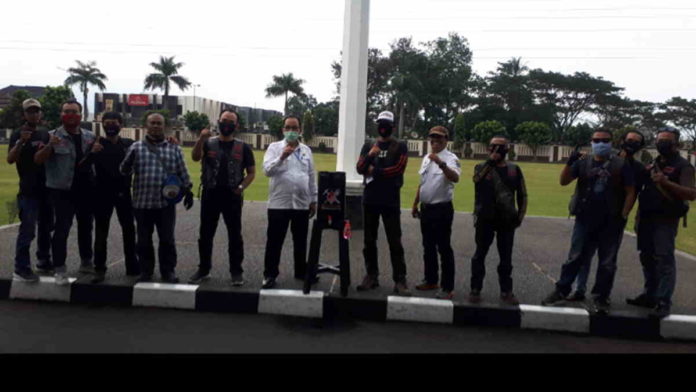 Persempit Penyebaran Covid-19, BB 1% MC Taciban Bagikan APD dan Pasang Wastapel di Kota Tasik