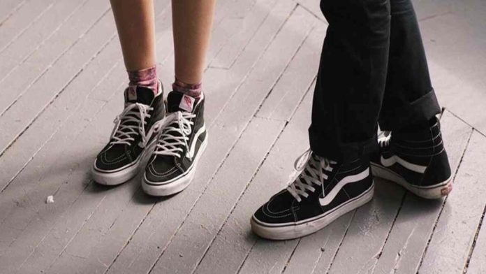 sepatu vans SK8
