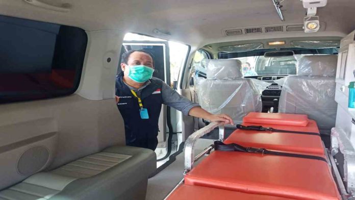 ambulan untuk RSUD Pandega