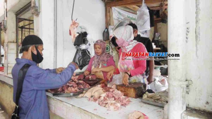 Harga Daging di Pasar Kota Banjar
