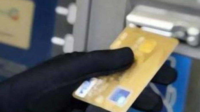 Pura-pura Bantu Ambil Uang di ATM, Dua Orang Pria di Ciamis Ditangkap Massa