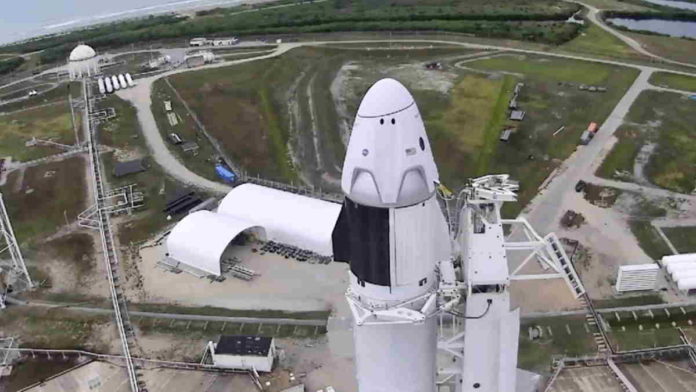 Roket SpaceX Batal Meluncur