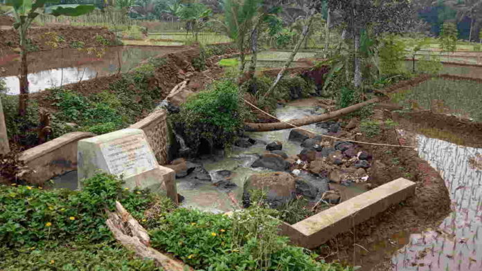 TPT Sungai di Lumbungsari Ciamis Semakin Terkikis