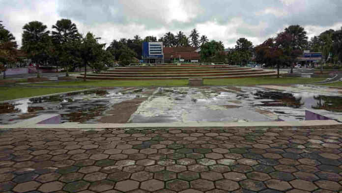 Taman Surawisesa Kawali Ciamis Sepi Pengunjung