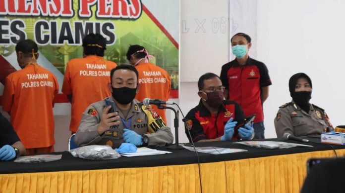 Komplotan Maling