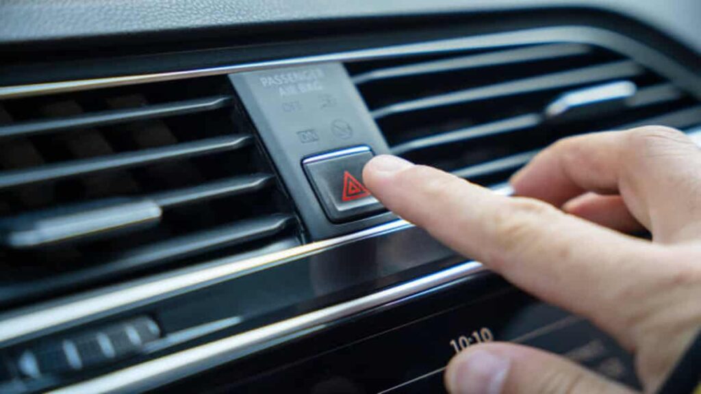 Aksesoris Mobil Avanza