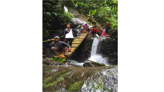 Keindahan Wisata Curug Dawuan di Cipaku Ciamis, Belum Dibuka Karena Alasan Ini