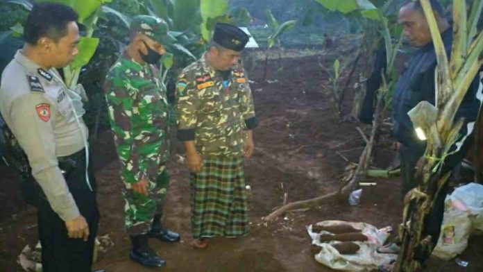 Peluru Meriam Peninggalan Penjajah