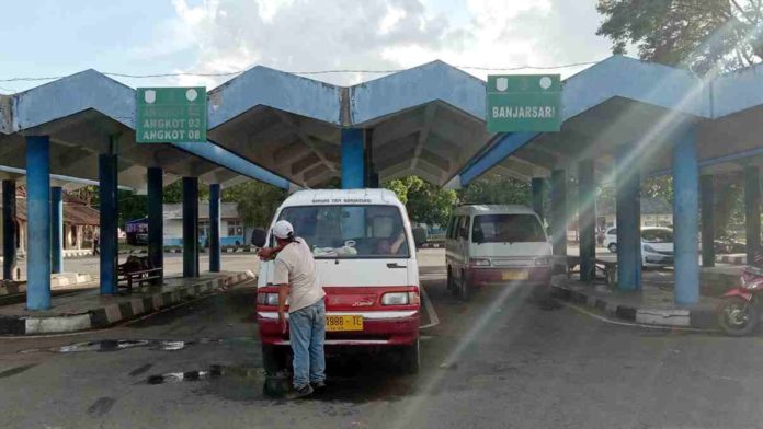 Terminal Angkot di Kota Banjar Masih Sepi