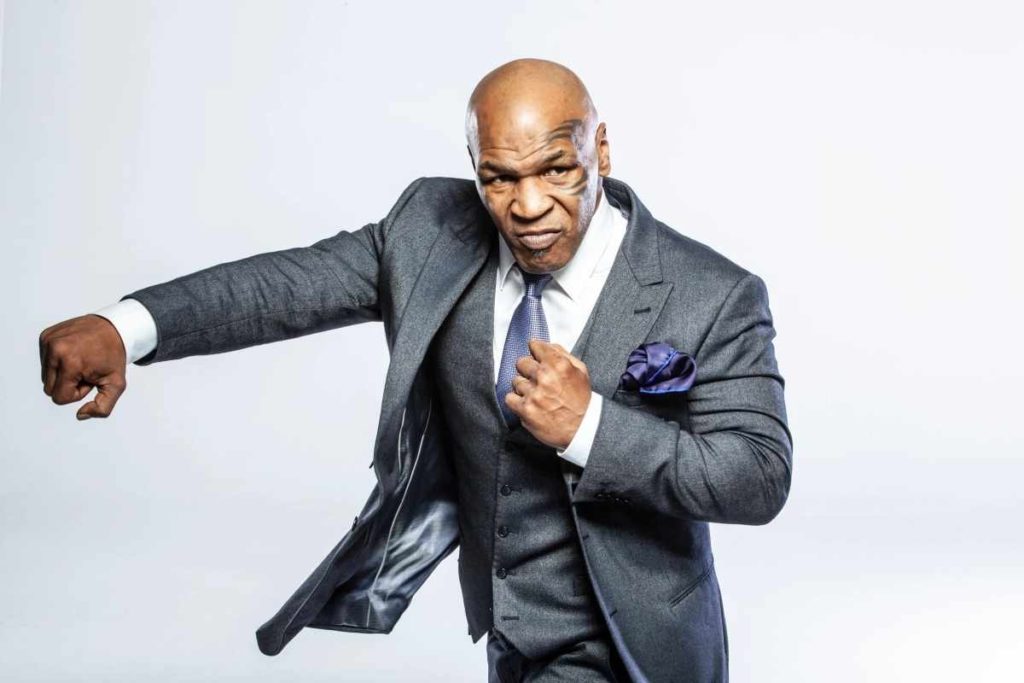 Mike Tyson Naik Ring Lagi Melawan Roy Jones September Mendatang