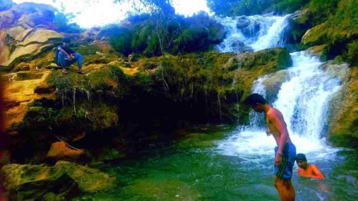 Curug Nutug, Keindahan Alam Tersembunyi di Tasikmalaya