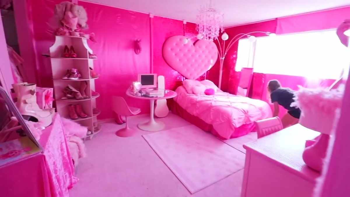 Kamar Serba Pink Yang Girly Dan Modern Cocok Untuk Semua Umur