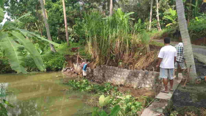 Pemdes Handapherang Ciamis Bangun Insfrastruktur dengan PKT