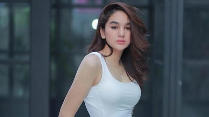 Sebelum Ditangkap, Artis FTV Hana Hanifah Bermalam dengan Kriss Hatta