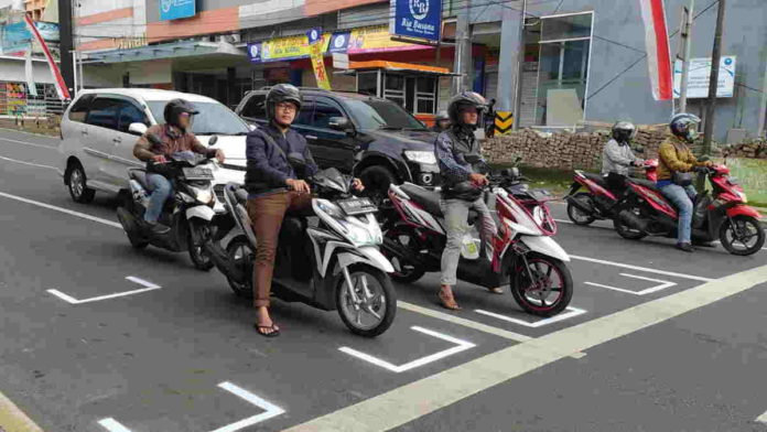 Starting Grid di Traffic Light Ciamis, Pengendara Seperti Mau Balapan