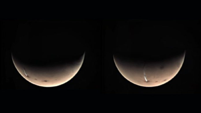 Awan Misterius di Mars