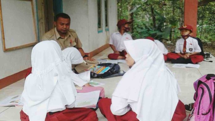 Guru Honorer di Ciamis