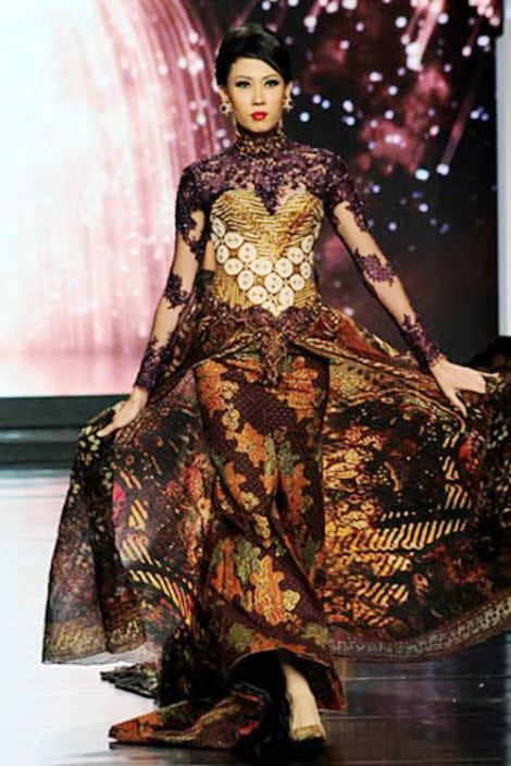 Long Dress Brokat