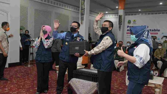PCR Portable Untuk 27 Daerah di Jabar, Percepat Pengetesan Covid-19