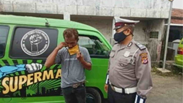 Satlantas Polres Tasikmalaya Wajibkan Pengendara Pakai Masker
