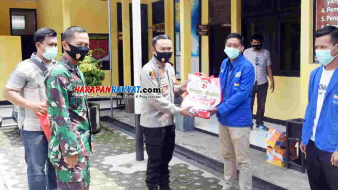 TNI-Polri Salurkan Bansos