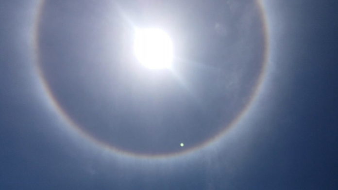 Fakta Fenomena Halo Matahari