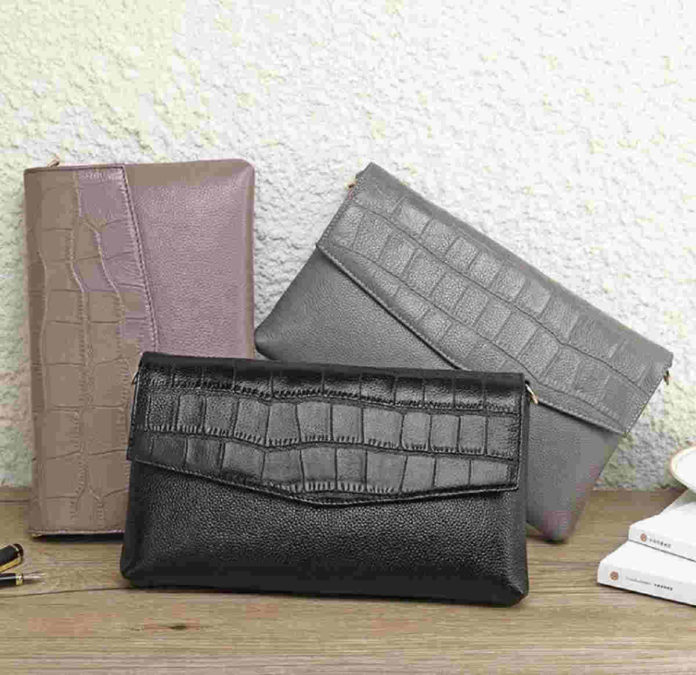 Dompet Pesta Wanita, Membuat Penampilan Semakin Maksimal