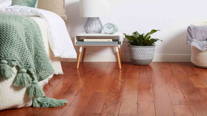 Kamar Lantai Kayu