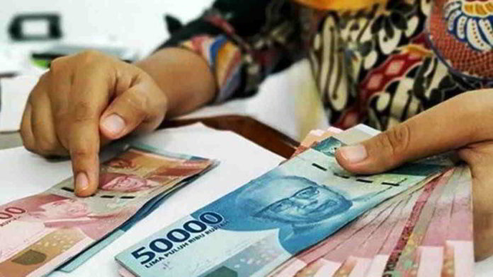 BLT UMKM Rp2,4 juta dari Kementerian Koperasi dan UKM (Kemenkop UKM) bakal diperpanjang hingga tahun 2021. Foto: Ilustrasi/Net.