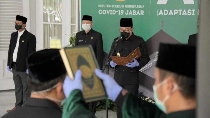 Gubernur Jabar Melantik PNS 318 Orang, Ingatkan Produktivitas
