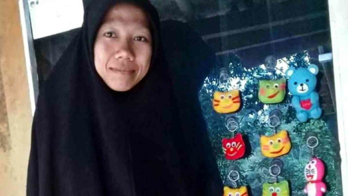 Inspiratif, Penyandang Disabilitas di Tasikmalaya Bikin Gantungan Kunci
