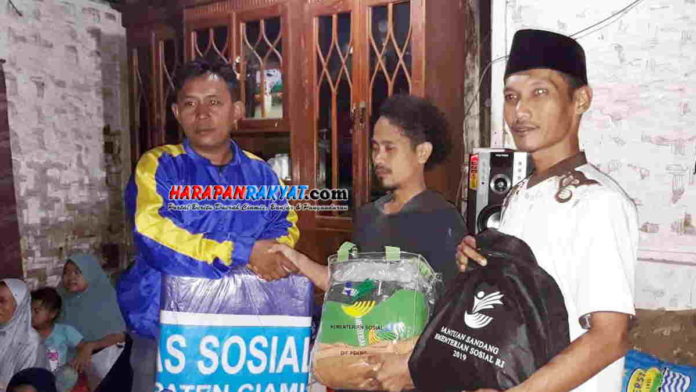 Korban Musibah Kebakaran di Pamarican Dapat Bantuan dari Dinsos Ciamis