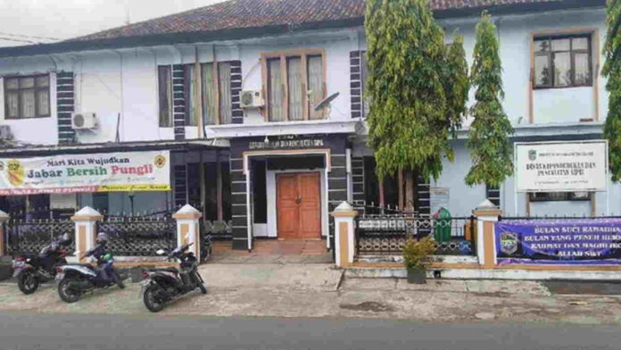 Pembuatan Akta Kelahiran di Kantor Capil Ciamis Dikeluhkan