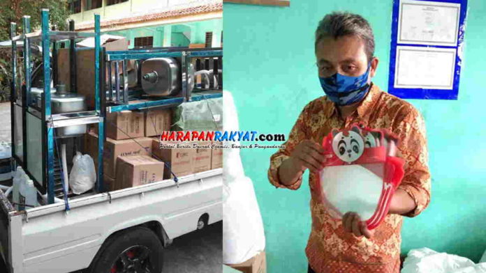 Pemkab Pangandaran Berikan Bantuan APD untuk Madrasah