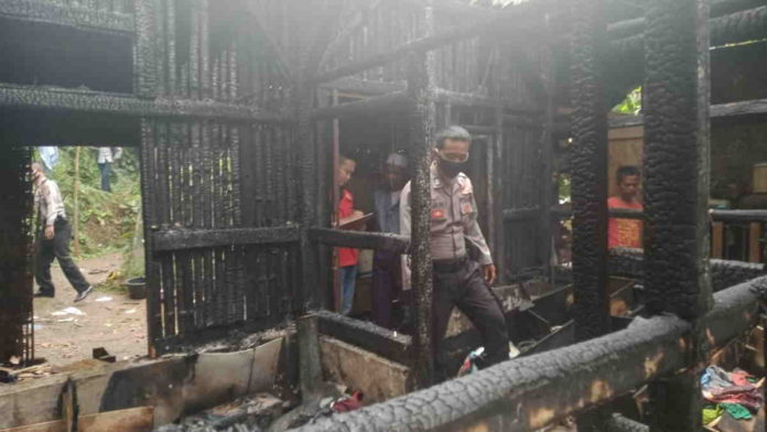 Rumah Anggota Linmas di Panumbangan Ciamis Ludes Terbakar